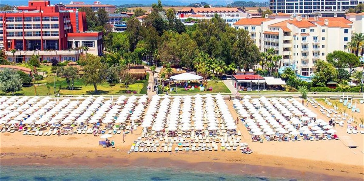 Larissa Beach Club