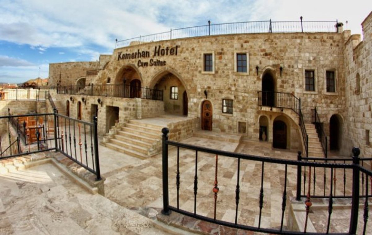 Kemerhan Hotel & Cave Suites