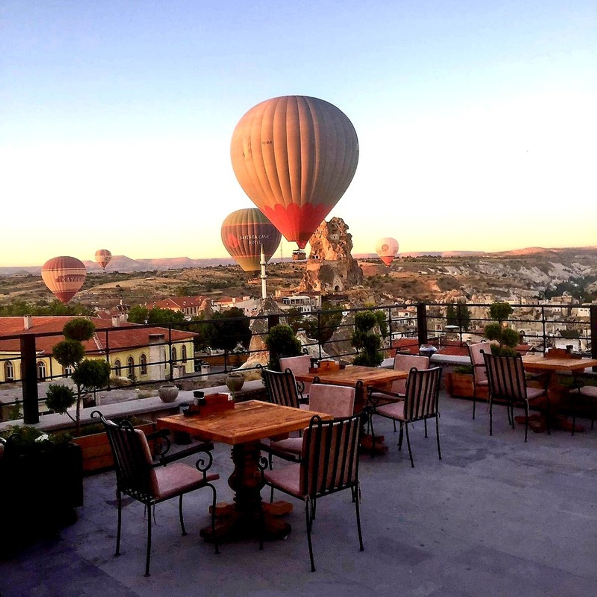 Acer Cave Hotel