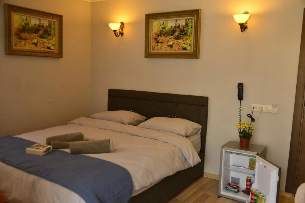 Pure Diamond Hotel