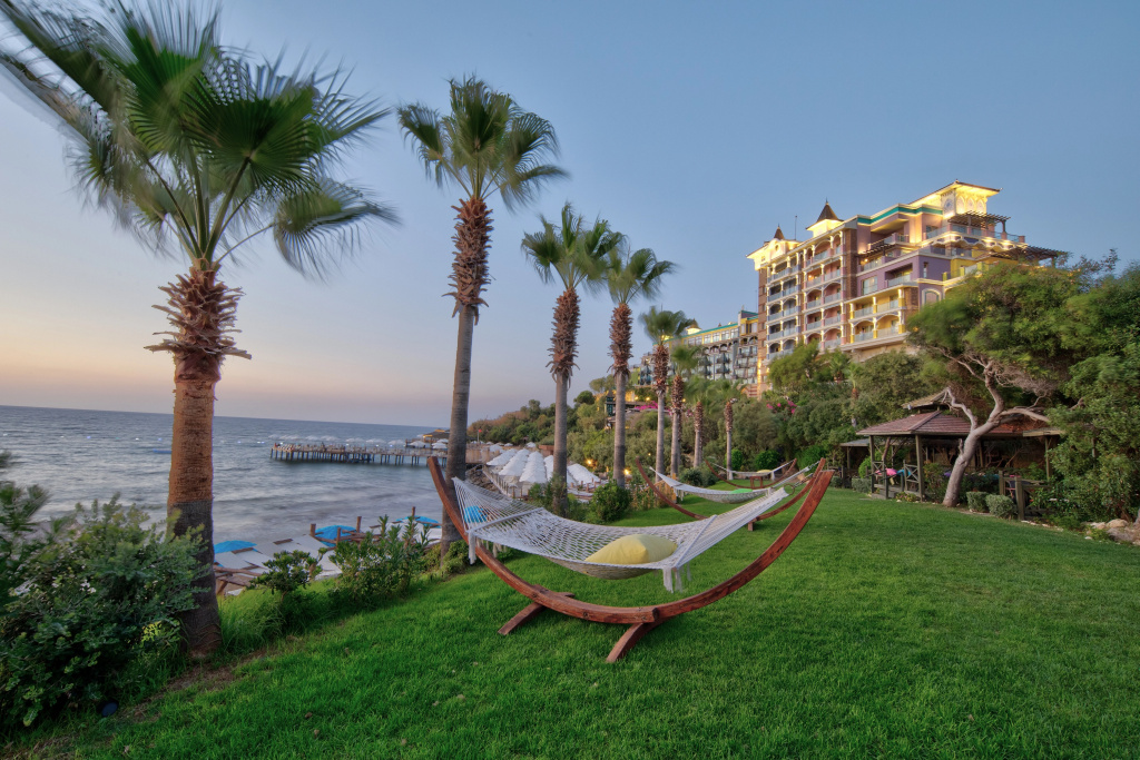 Merit Crystal Cove Hotel
