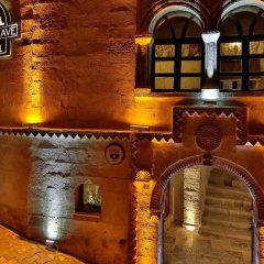 Maccan Cave Hotel