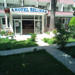 Selina Hotel