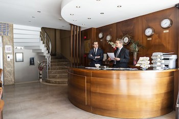 Senabil Hotel Old City