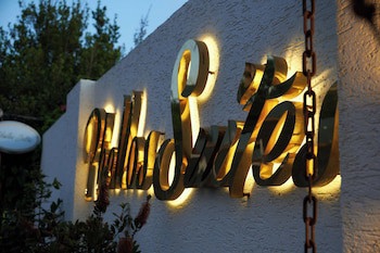 Phellos Suites (Adults Only)