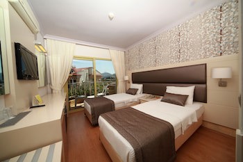 Grand Faros Hotel (Adults Only)