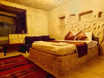 Stone Age Hotel