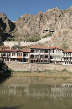 Salih Bey Konağı