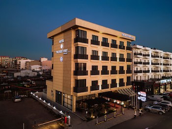 The Rest Port Hotel