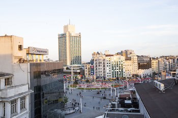 Taksim Leon's Hotel Cafe & Spa